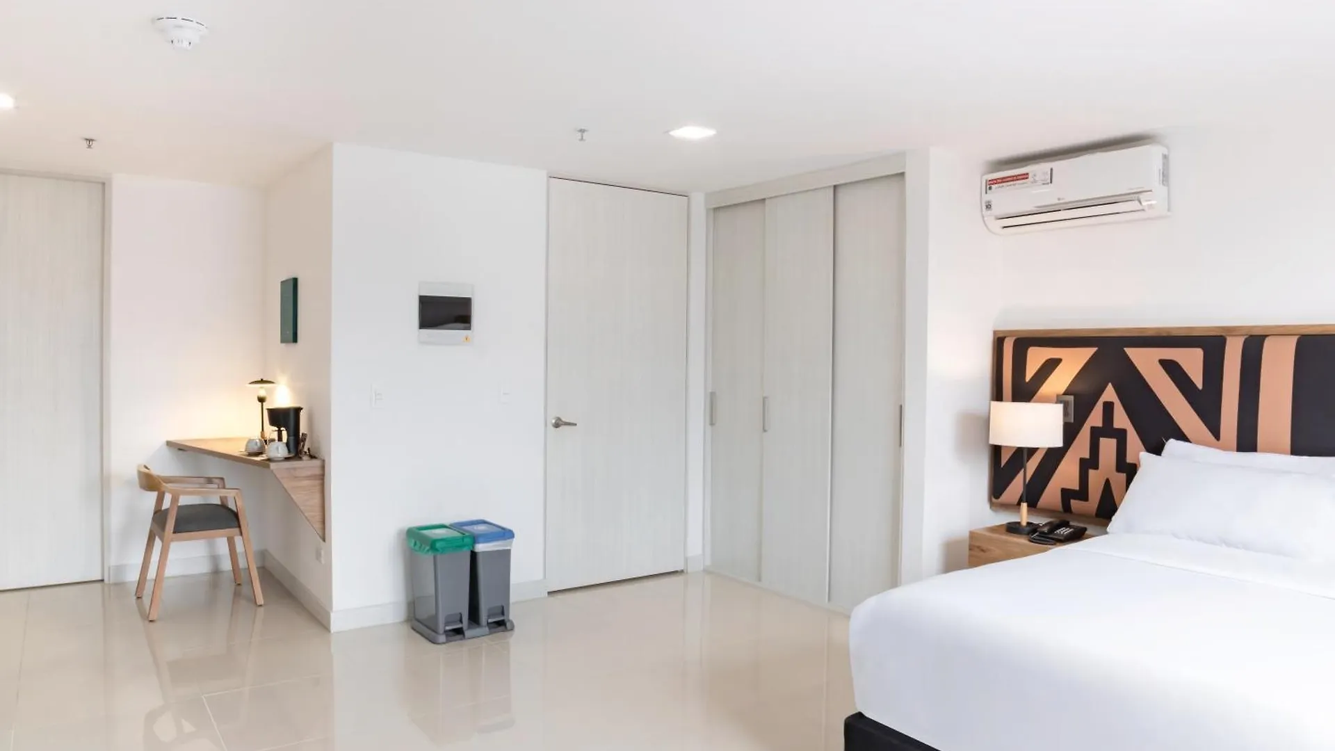 Origen Local Suites Medellín Szálloda